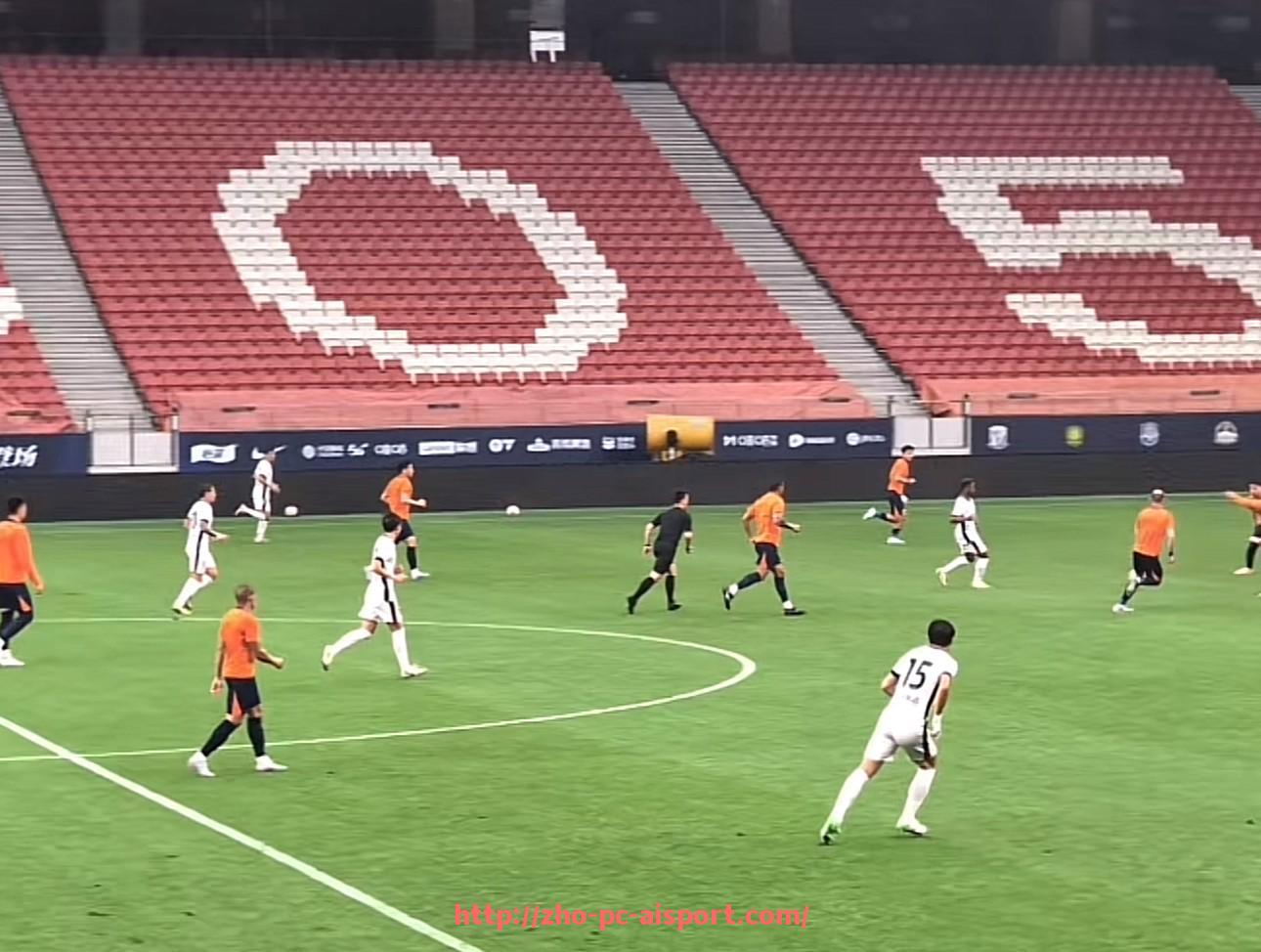 爱体育-探讨篮球运动中跨步和变向运球技巧的训练要点